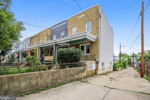 709 Gallatin St, Washington, DC 20017-2853