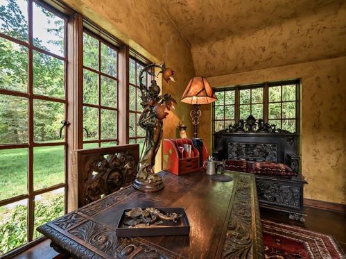 110 Inglewood Dr, Pittsburgh PA 15228-1505 exterior