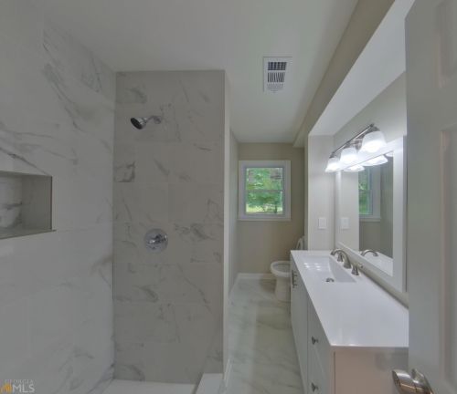 2480 County Line Rd, Atlanta GA  30331-6545 exterior