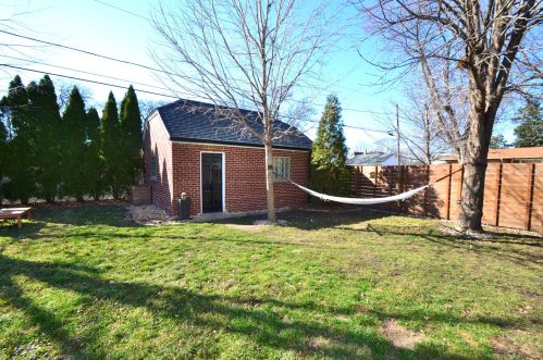 9600 Avers Ave, Chicago IL 60805-2944 exterior