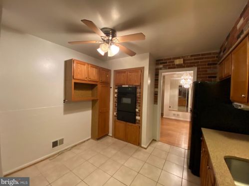 802 Hayward Ave, Silver Spring MD 20912-5808 exterior