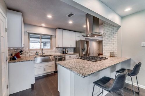 11221 Dalron Dr, Dallas TX  75218-1317 exterior