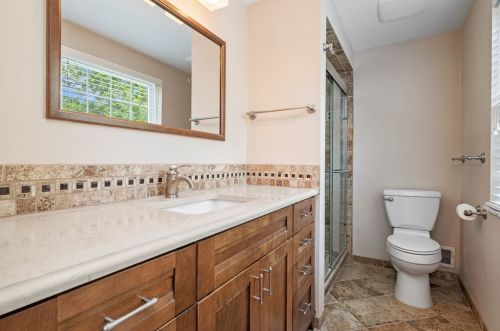 181 Penhurst Dr, Pittsburgh PA 15235-5318 exterior