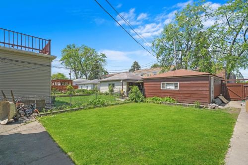 4232 Wellington Ave, Chicago IL 60641-5355 exterior