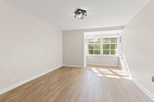 185 85th St, Milwaukee WI  53226-4601 exterior