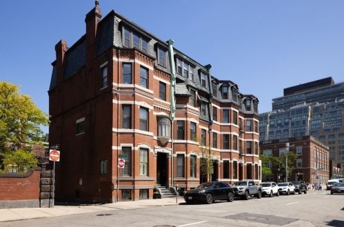 32 Fairfield St, Boston, MA 02116
