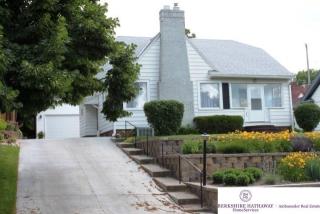 5815 Briggs St, Omaha, NE 68106-1630