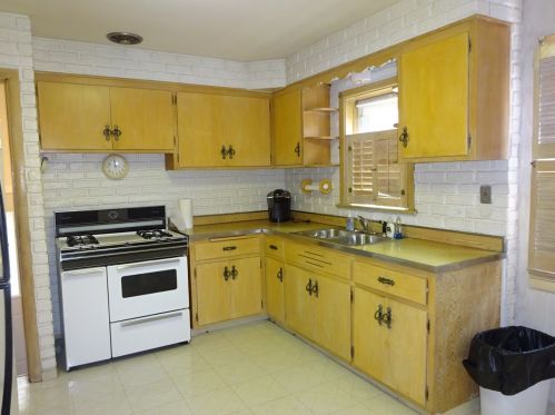 5111 Laramie Ave, Chicago, IL 60638-3021