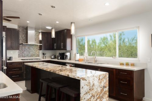 2106 Camino El Ganado, Tucson AZ  85718-4108 exterior