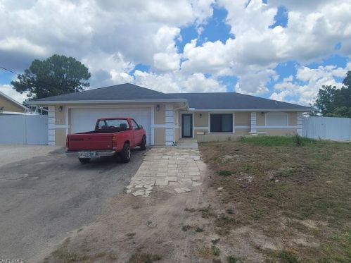 5403 25th Pl, Naples, FL 34116-7501