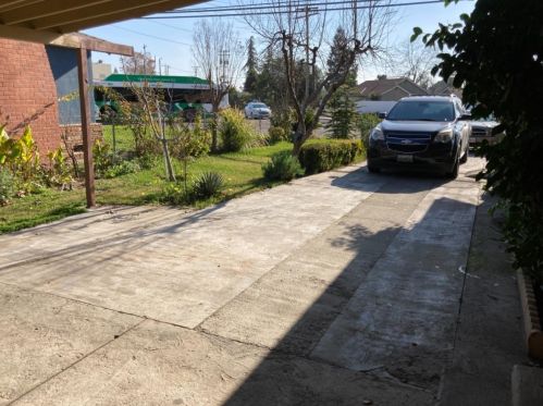 1241 East Ave, Turlock CA 95380-4209 exterior