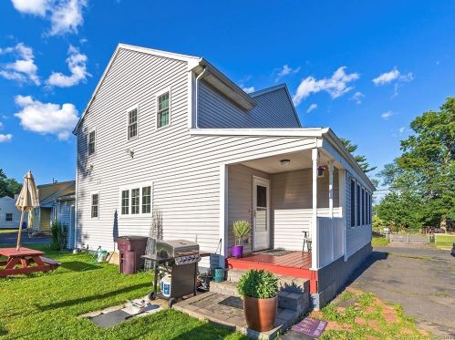 145 Howe Rd, New Britain CT 06053-1316 exterior