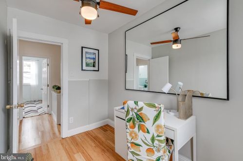 2742 11 St, Philadelphia PA 19148-4902 exterior