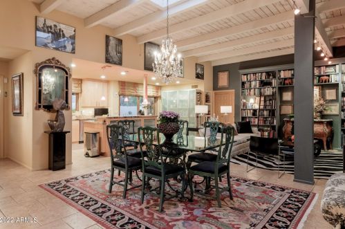 5326 26th St, Phoenix AZ 85050-1303 exterior