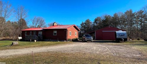 2608 Arenac State Rd, Standish, MI 48658-9718