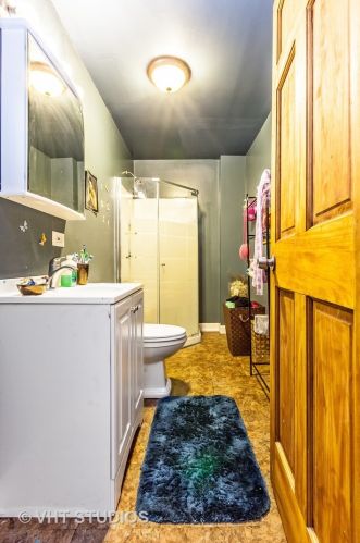 5404 Calumet Ave, Chicago IL 60653-1102 exterior