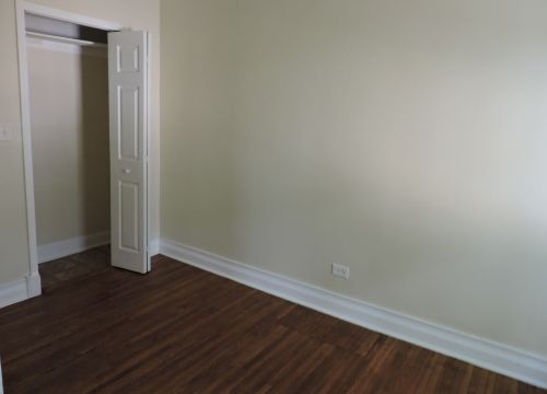 7352 Yale Ave, Chicago IL 60620-1702 exterior