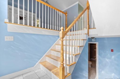 306 Silver Hl Rd, Derby CT 06418-1139 exterior