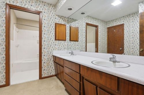 1768 Morris Landers Dr, Atlanta GA  30345-4102 exterior