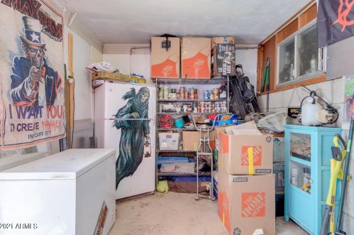 5743 38 Dr, Phoenix AZ 85053-2811 exterior