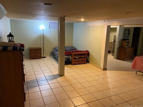 98 Greenwood St, New Britain CT 06051-3326 exterior