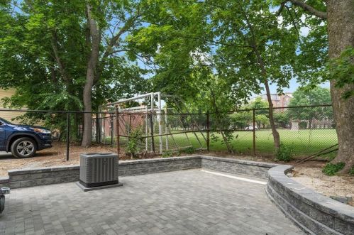 251 Hope St, Providence RI  02906-2209 exterior