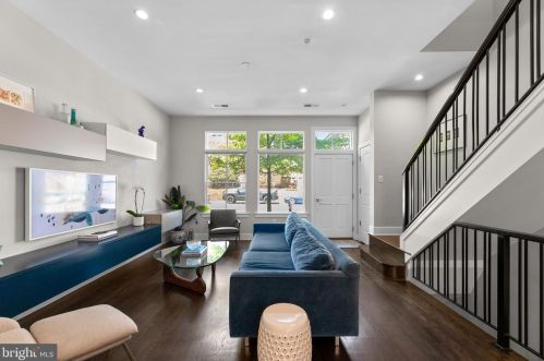 1117 Royal St, Alexandria, VA 22314-1446