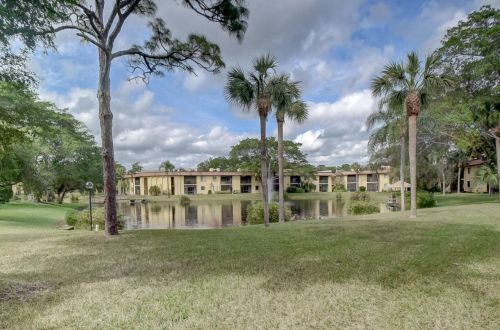 866 9th Street Cir, Boca Raton FL 33486-5244 exterior