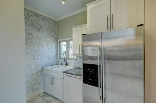 61 Arlington Ave, Providence RI 02906-2443 exterior