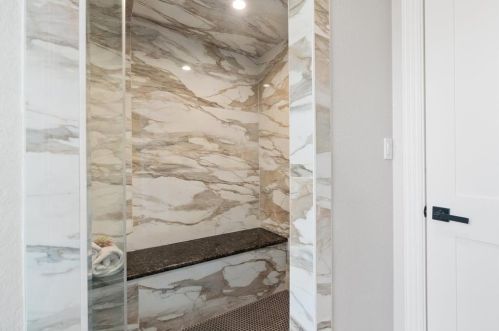 2209 Deleon Ct, Austin TX 78733-1629 exterior