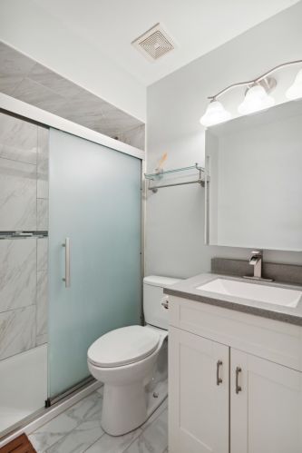 2802 Shields Ave, Chicago IL 60609-4530 exterior