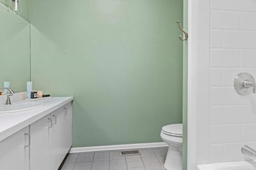 1921 Compton, Saint Louis MO 63104-1611 exterior