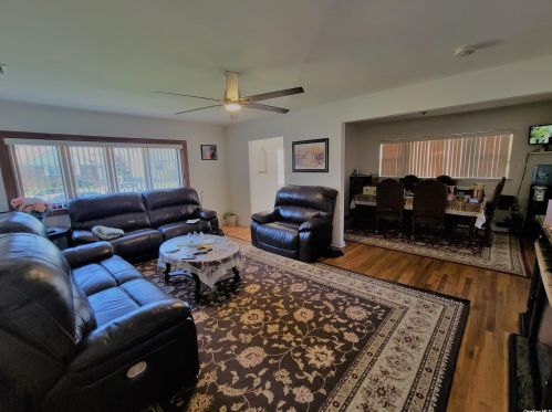 86 Countisbury Ave, Valley Stream, NY 11580-1748