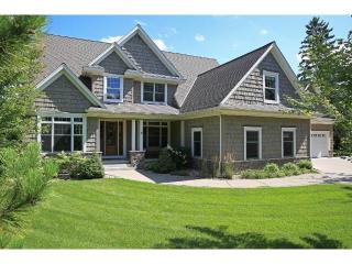 4101 Auburn Dr, Hopkins, MN 55305-5139