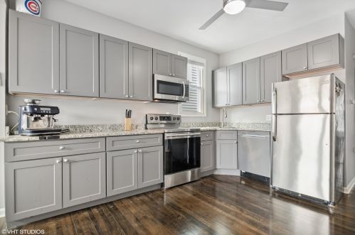 2853 Elston Ave, Chicago IL 60618-5843 exterior