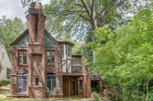 1289 Beech Vly Rd, Atlanta GA 30306-3123 exterior