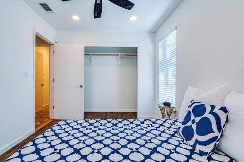 2425 Euclid Ave, Austin TX 78704-5419 exterior