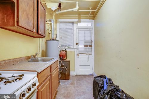 258 16 St, Washington DC 20011-2864 exterior