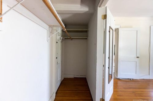 314 Elizabeth St, Derby CT 06418-1814 exterior