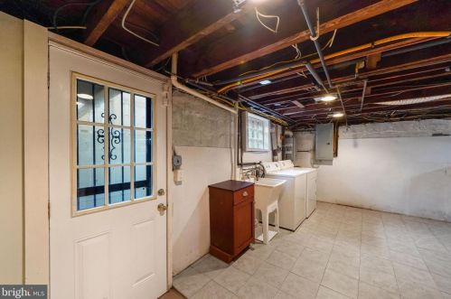 1504 Lawrence St, Washington DC 20017-2913 exterior