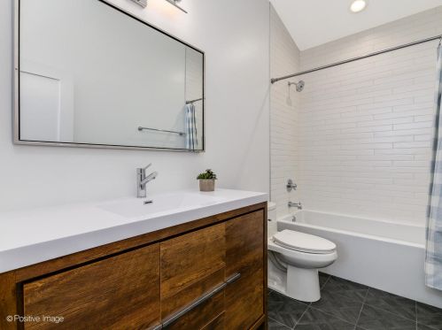 2518 Polk St, Chicago IL 60612-4126 exterior