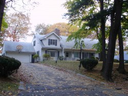 118 Kirkstall Rd, Newton, MA 02460-2243