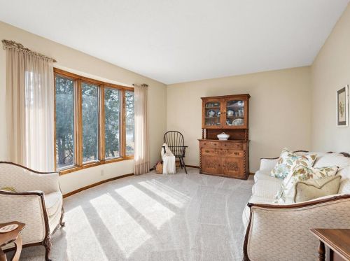 5934 Main St, Maple Plain MN 55359-9359 exterior