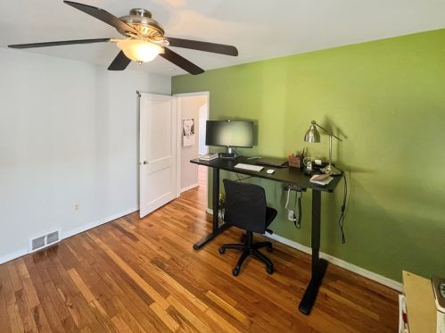 4288 Mccaslin St, Pittsburgh PA 15217-2829 exterior