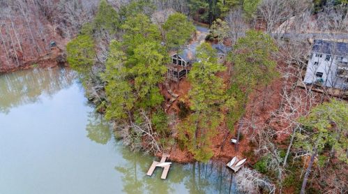 9615 Huntcliff Trce, Atlanta GA 30350-2615 exterior