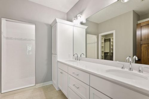 115 Greenwood St, Saint Paul MN 55115-2247 exterior