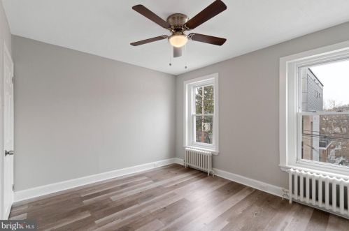 263 Krams Ave, Philadelphia PA 19128-4747 exterior