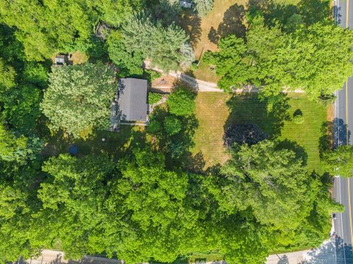 12630 Grand Riv Dr, Lowell MI 49331-9312 exterior