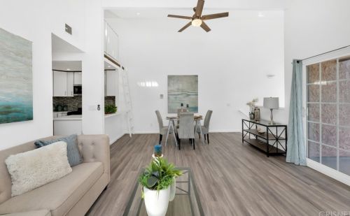 5356 Driftwood St, Oxnard CA 93035-1032 exterior