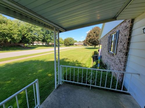 5917 Leisure South Dr, Grand Rapids MI 49548-6857 exterior